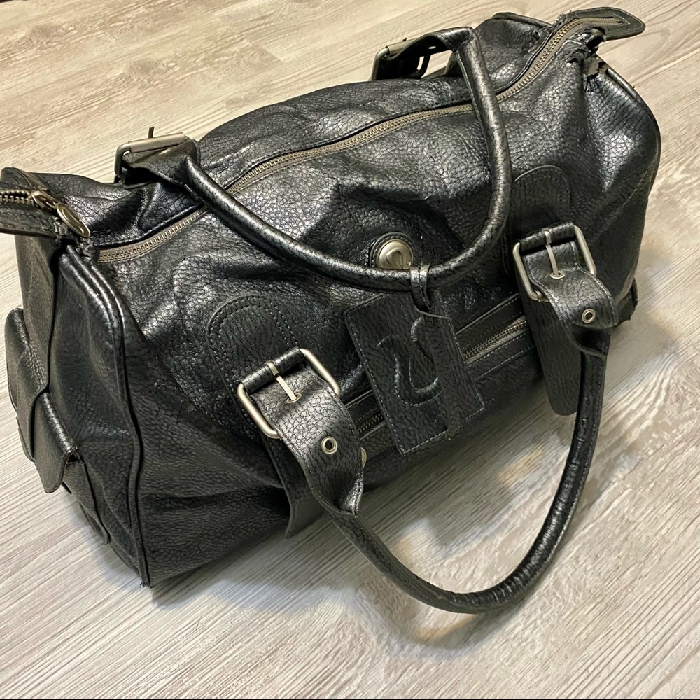 Lululemon Podium Bag
